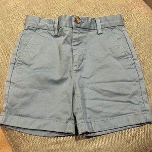 Vineyard vines boy’s blue shorts